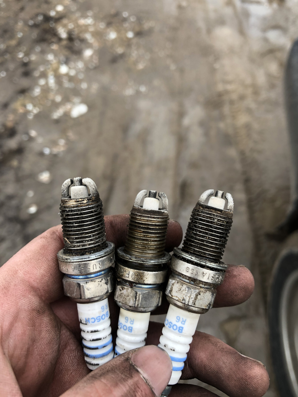 Заміна свічок запалювання на NGK BKUR6ET-10 1