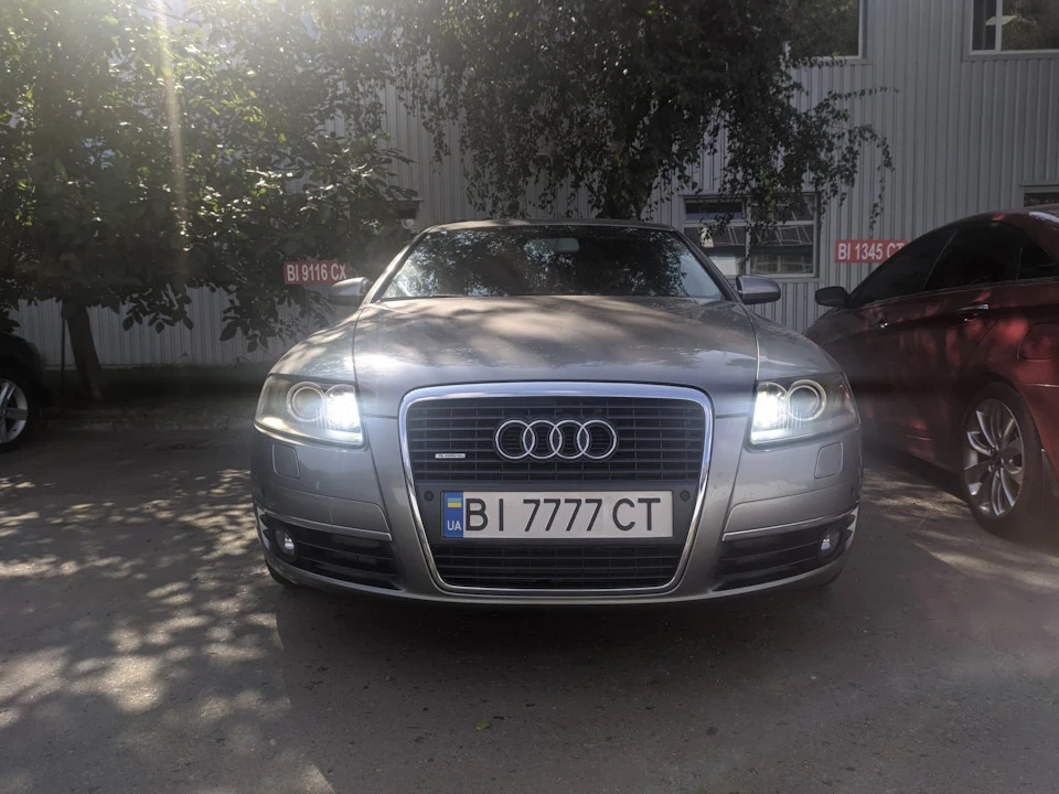 AUDI A6 C6 LED лампи в ДХО габарити та салон.