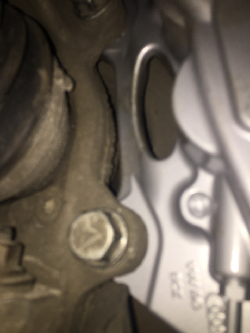 Заміна 4-поршневої опори Brembo a6c6 від q5 5