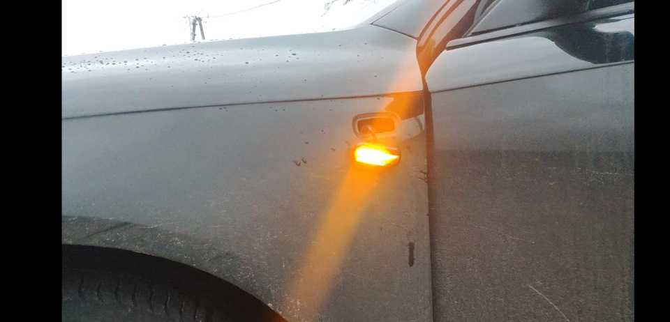 Бічні поворотники тоновані LED з AliExpress на Audi A6 C6 (4F2) 3