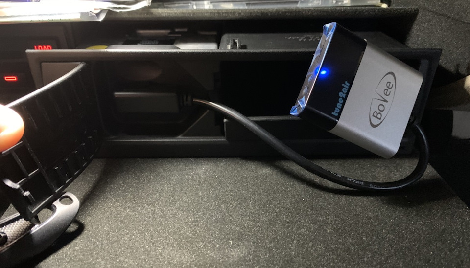 Музика з AMI MMI 2G через Bluetooth через Tune2Air WMA3000A Bovee Viseeo 4