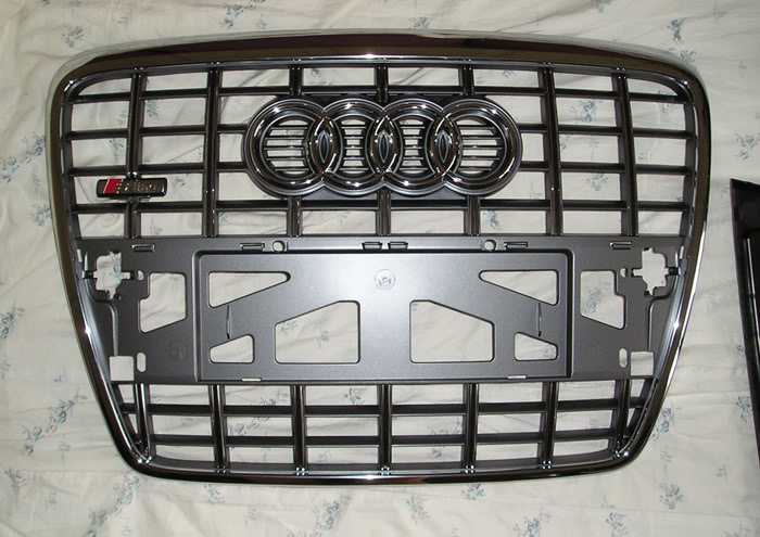 Грати Audi S6 C6 4F0853651AJ1RR (4F0 853 651 AJ 1RR) на Audi A6 C6 5