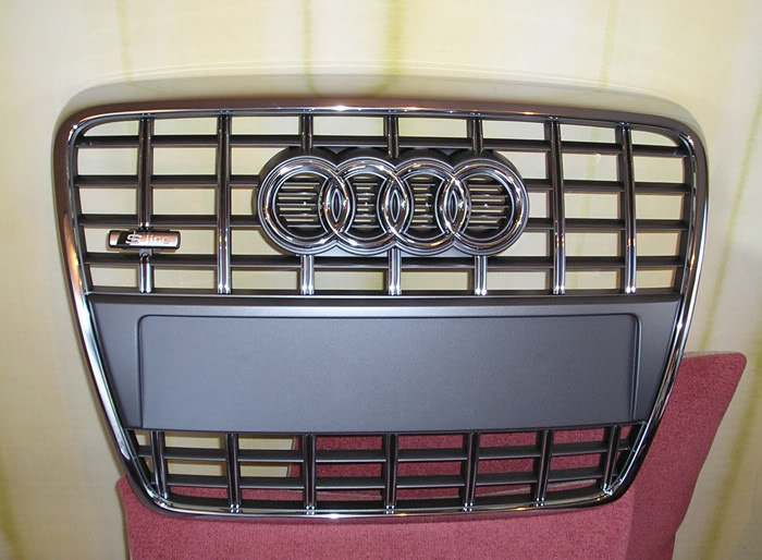 Грати Audi S6 C6 4F0853651AJ1RR (4F0 853 651 AJ 1RR) на Audi A6 C6 1
