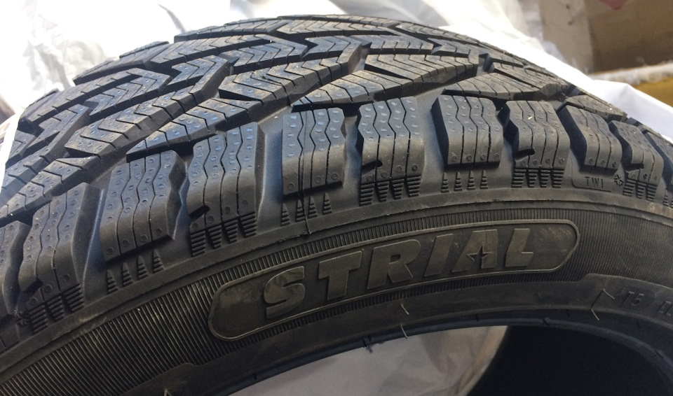 Strial Winter 235/45/18 98V на Audi A6 C6 (Strial/Taurus/Tigar/Orium від Michelin) 5