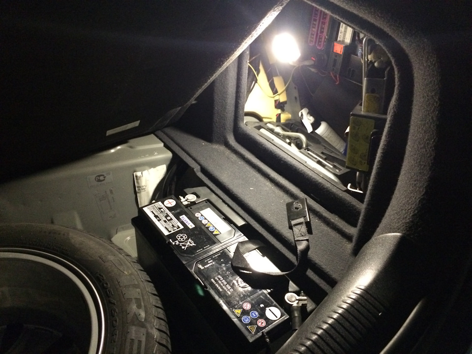 Заміна Акумулятора АКБ 110 Ah Audi A6 C6, Оригінал 4F0915105D = Varta 6104020923162 5