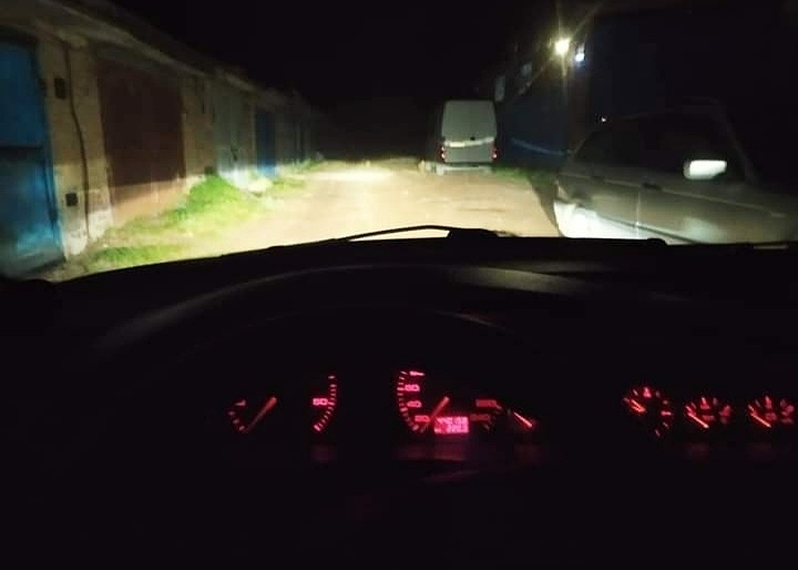 Встановлення бі-лінз 3 дюймів та встановлення ксенону 4300К 2