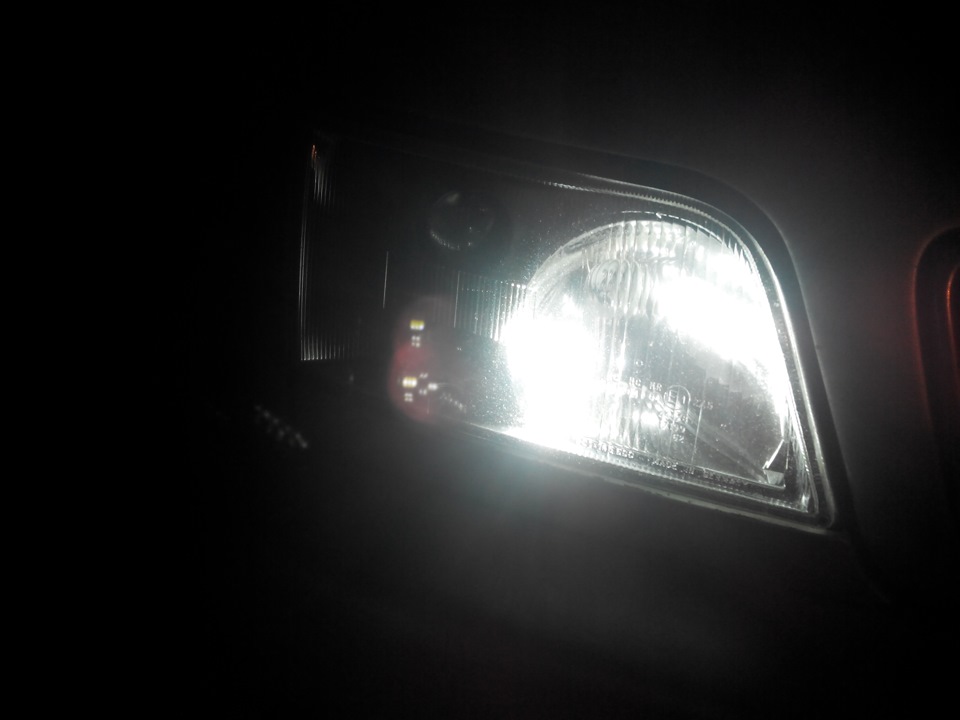 Заміна габаритних лампочок (установка світлодіодних) T10 5630 10SMD W5W 12В 3