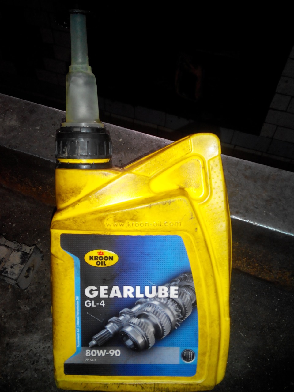 Заміна тросів ручника та заливка мастила в задній міст. 3