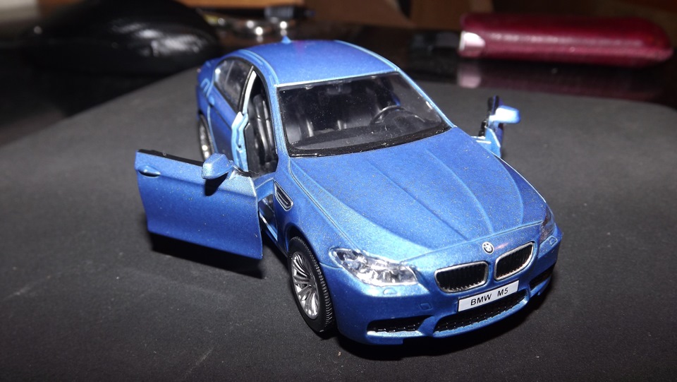 Купив собі маленьке жоповозку))) BMW M5 4