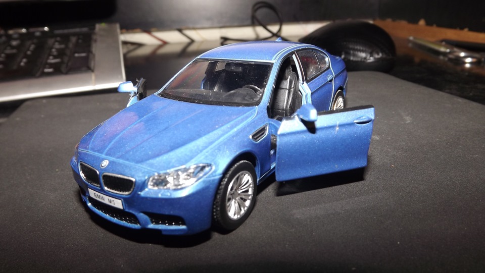 Купив собі маленьке жоповозку))) BMW M5 3