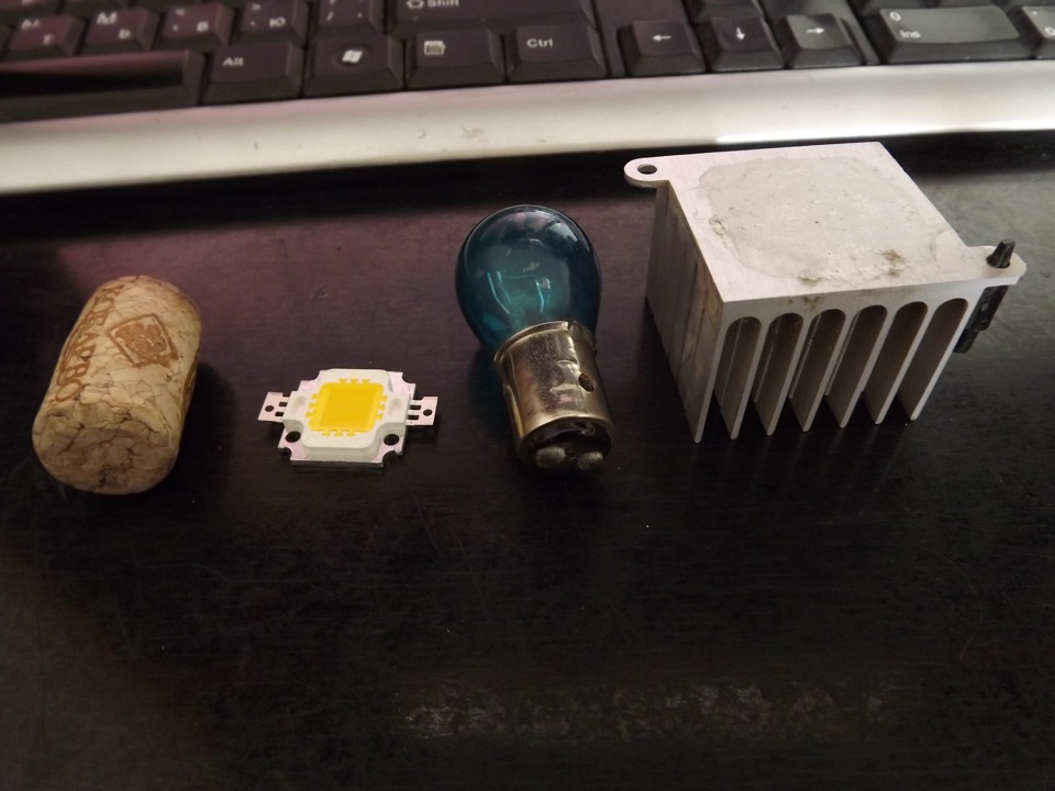 Задній хід LED 10W. 3