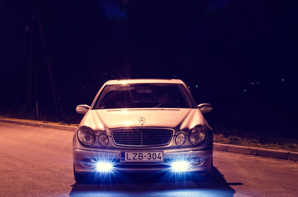 Mercedes W211 E320 2