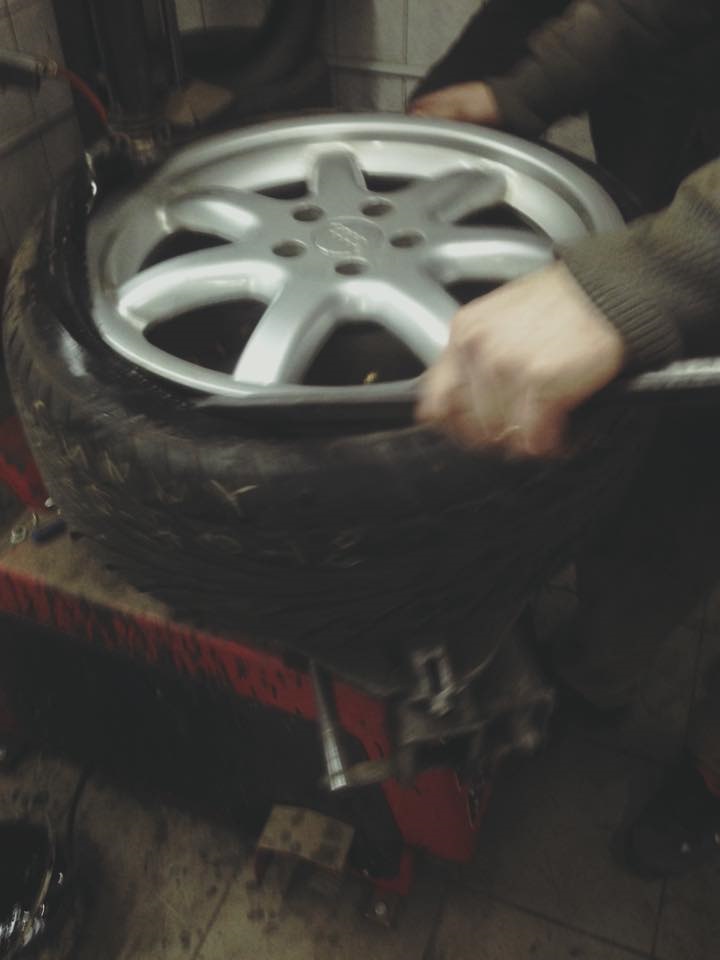 Взув гуму 225/40 3