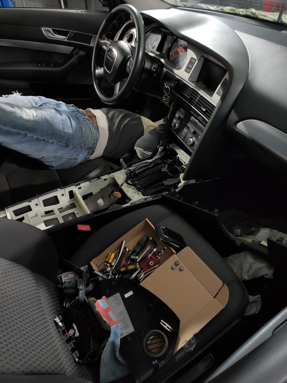 Звіт по свапу з варіатора на МКПП Audi A6 c6 2.0 tdi BRE 4