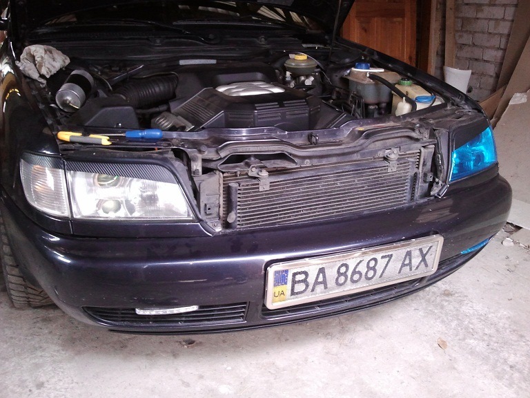 зняв плівку з фар) 3