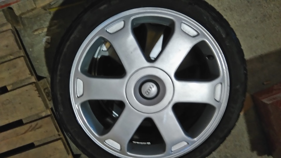 AVUS R18 2