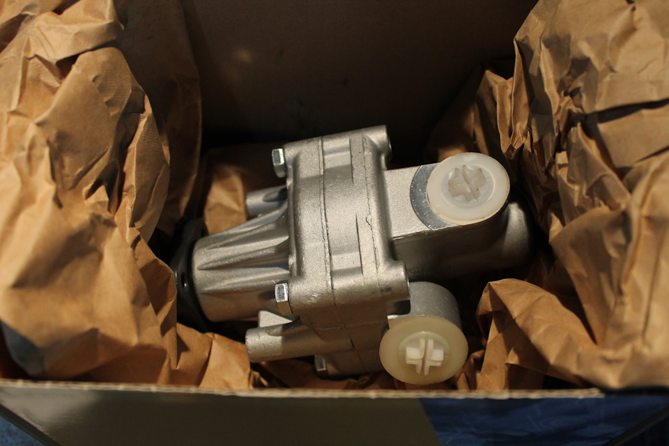 GarageDay #5 - з ГУР покінчено, новий насос GKN-SPIDAN 53658 2