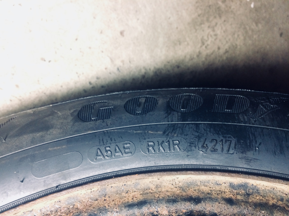 Зимові шини Goodyear UltraGrip Ice 2 5