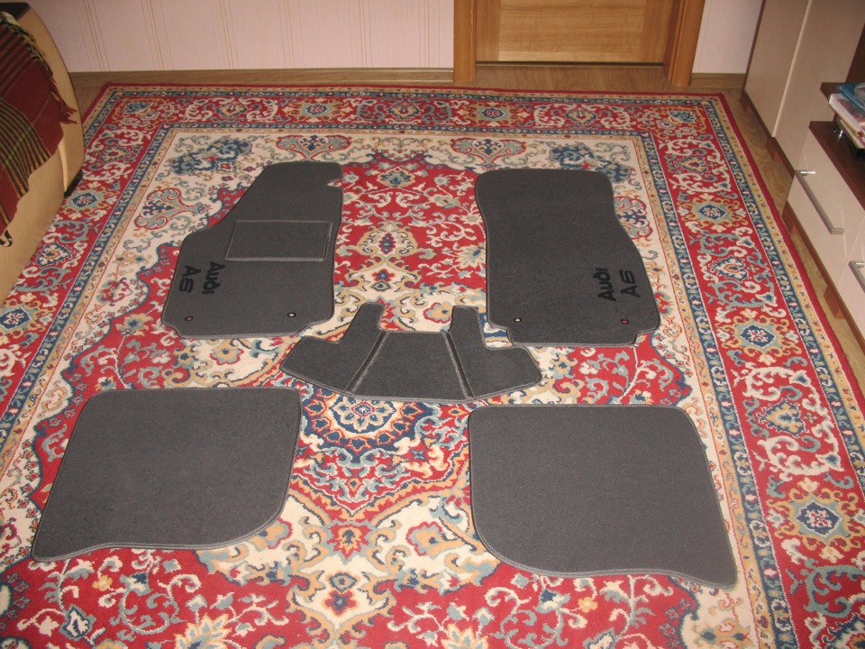 До літа купив килими 1