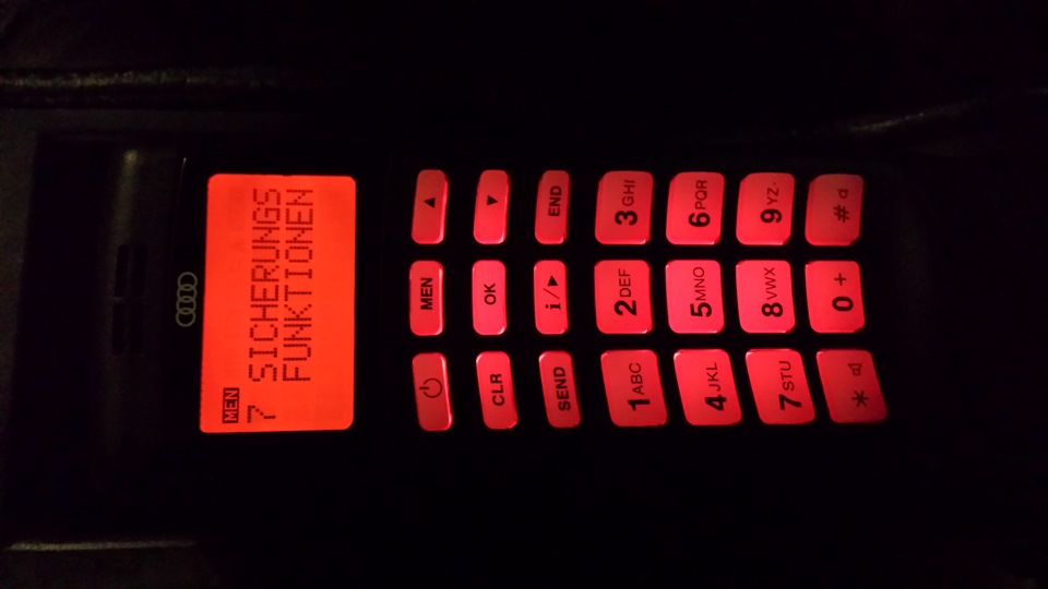 У мене в машині 1996, є робочий gsm телефон :) 3