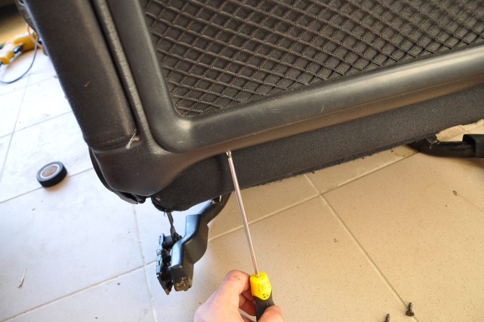 Licht Innenlichtpaket p.3 або підсвічування простору під передніми сидіннями 4