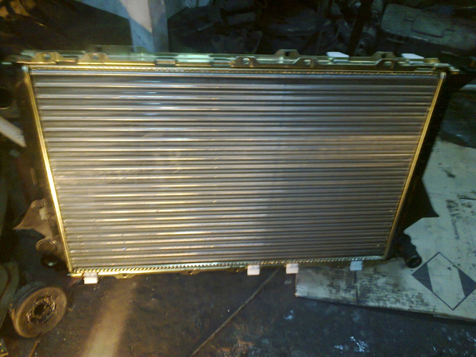 Заміна радіатора охолодження 2