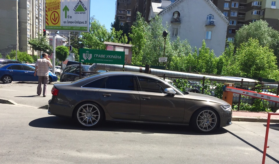 Встановлення гальмівної системи від Audi RS6 5
