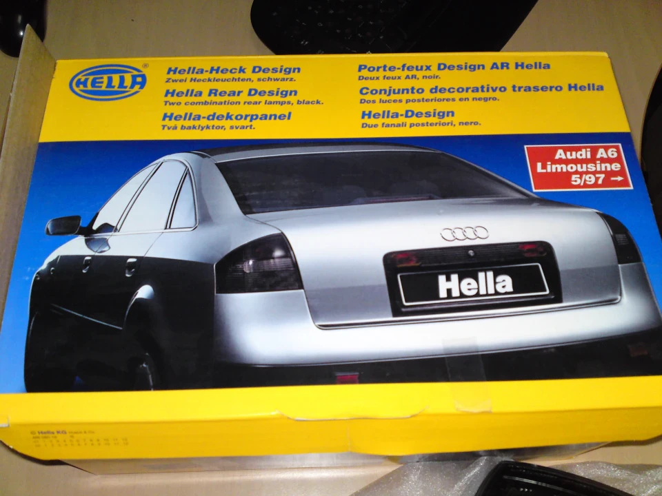 Чорна HELLA!