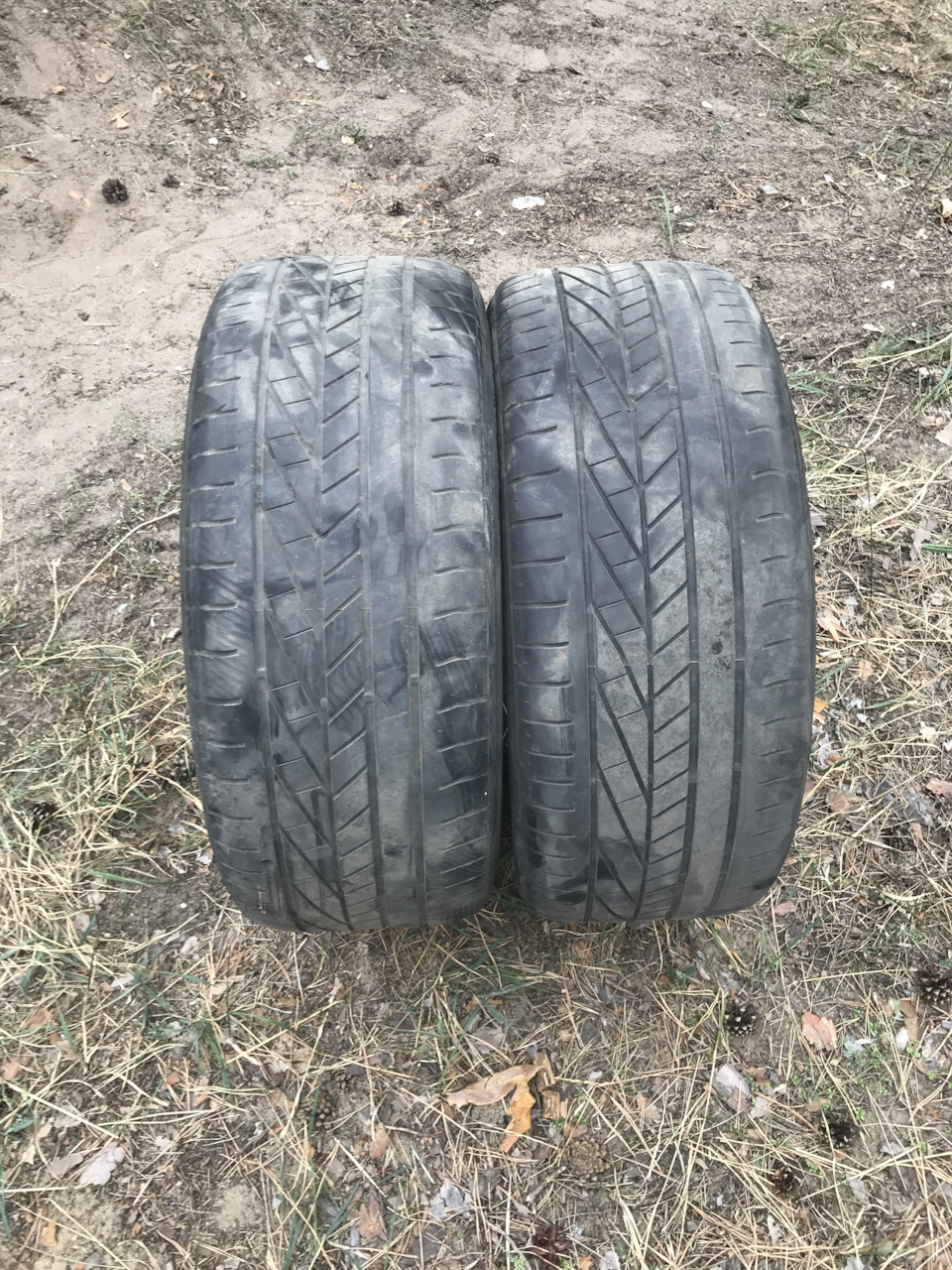 Нова гума roadstone CP672 215/50 R17 2