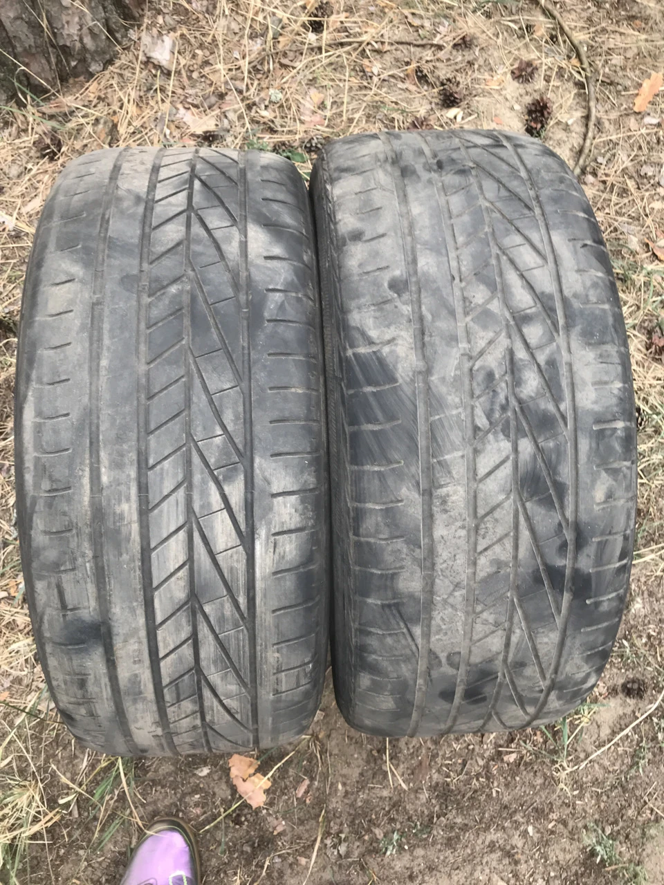 Нова гума roadstone CP672 215/50 R17