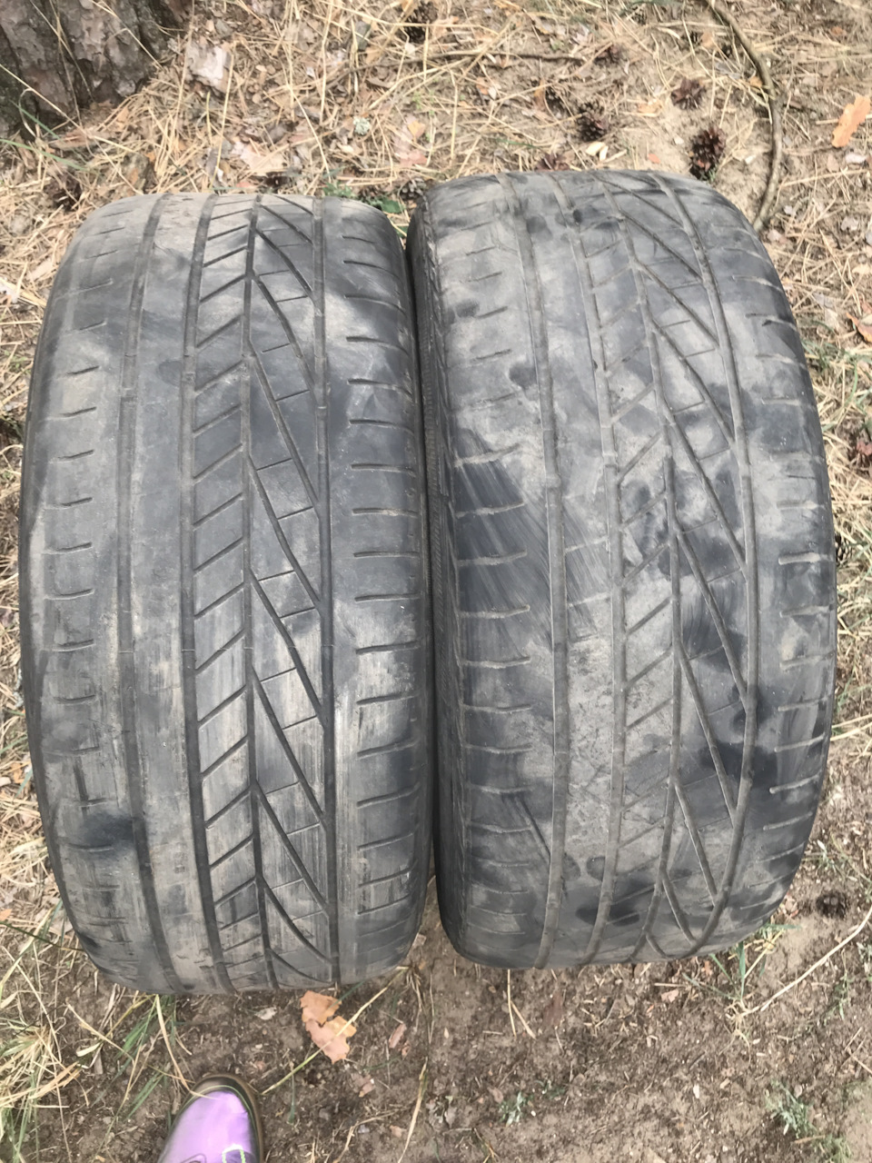 Нова гума roadstone CP672 215/50 R17 1