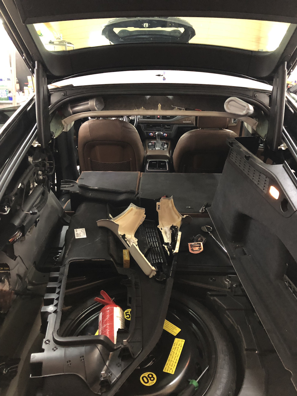 Антена-плавник , дистроник на Audi A7 1