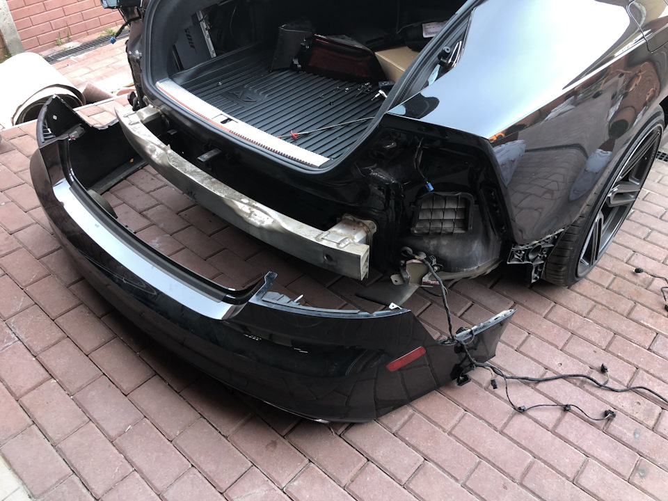 Задній бампер RS7 3