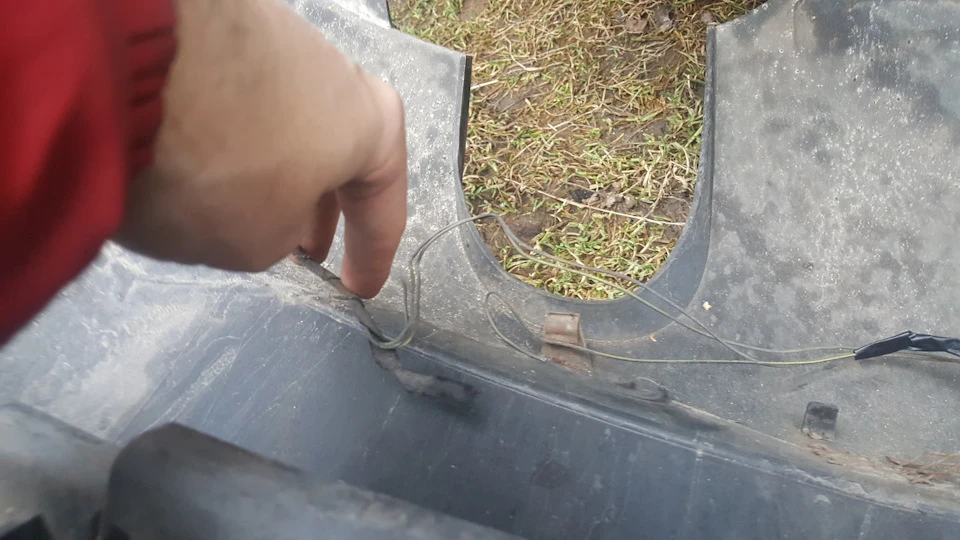 Ізоляція дроту, заднього парктроніка