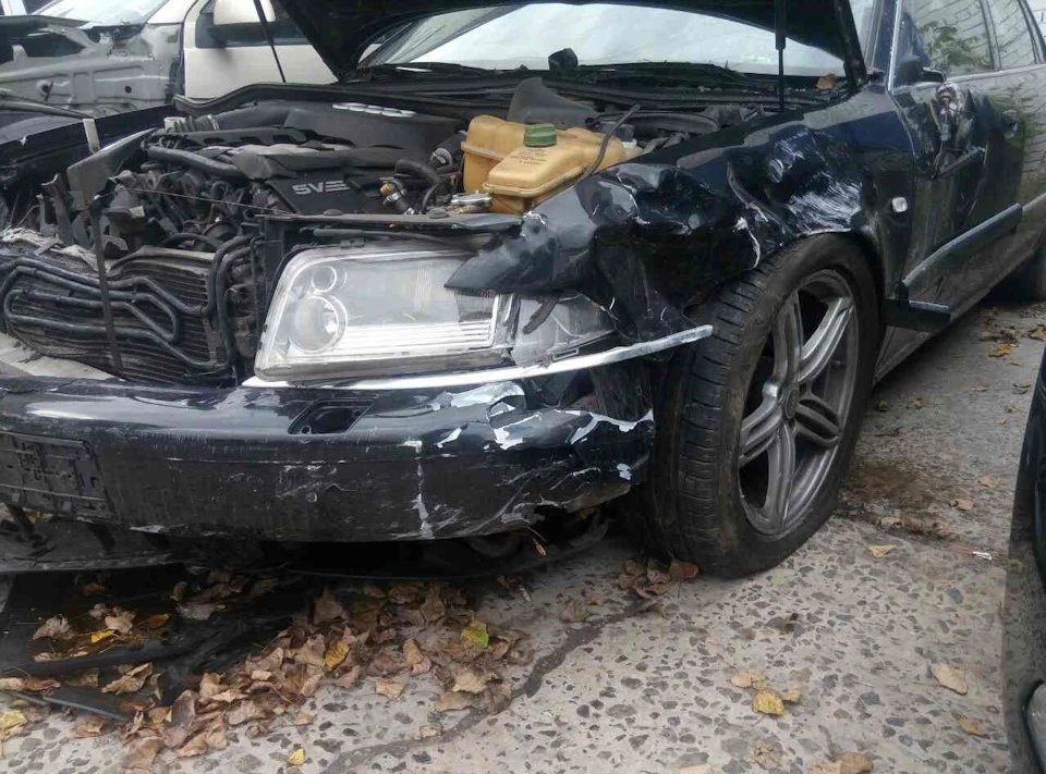 Продаю биту Audi A8 (D2 4.2 AUW)