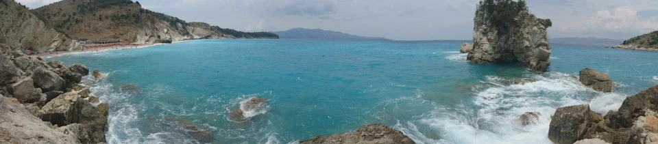 Албанія і дорога додому
