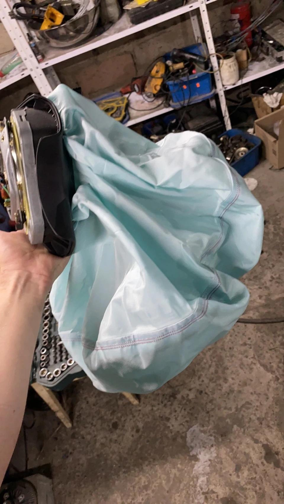 Вибухнула подушка airbag водія
