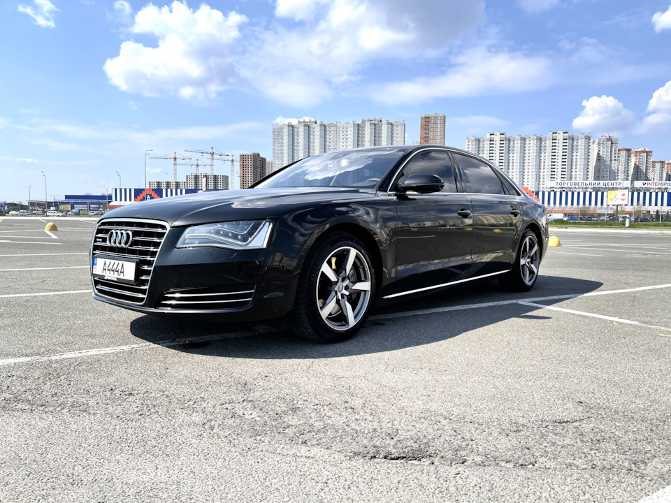 Автомобіль у продажу 1