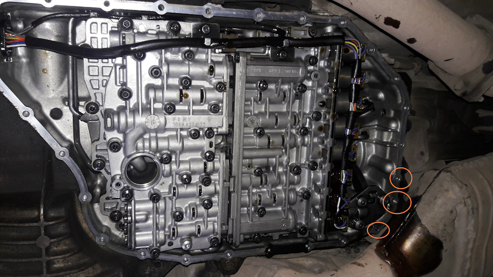 Заміна мастила в АКПП (ZF 5HP24) і миття гідромозку. 2