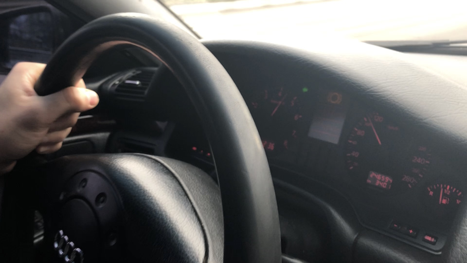 Динаміка розгону стародавнього преміуму. Як виконує вправу 0-100км/год Audi A8 2.8 V6 ACK Quattro? Цікаво?;) 1