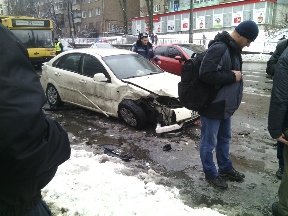 Проїжджав повз дтп на перехресті вул Гетьмана та вул Виборзька 1