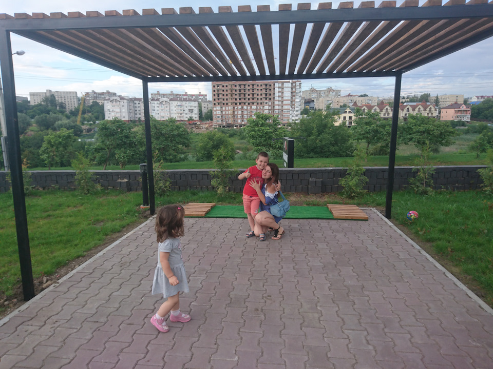 Фото у парку! 2