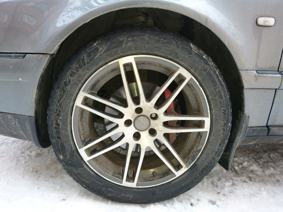Тапки Audi R19 від кузова D4 3