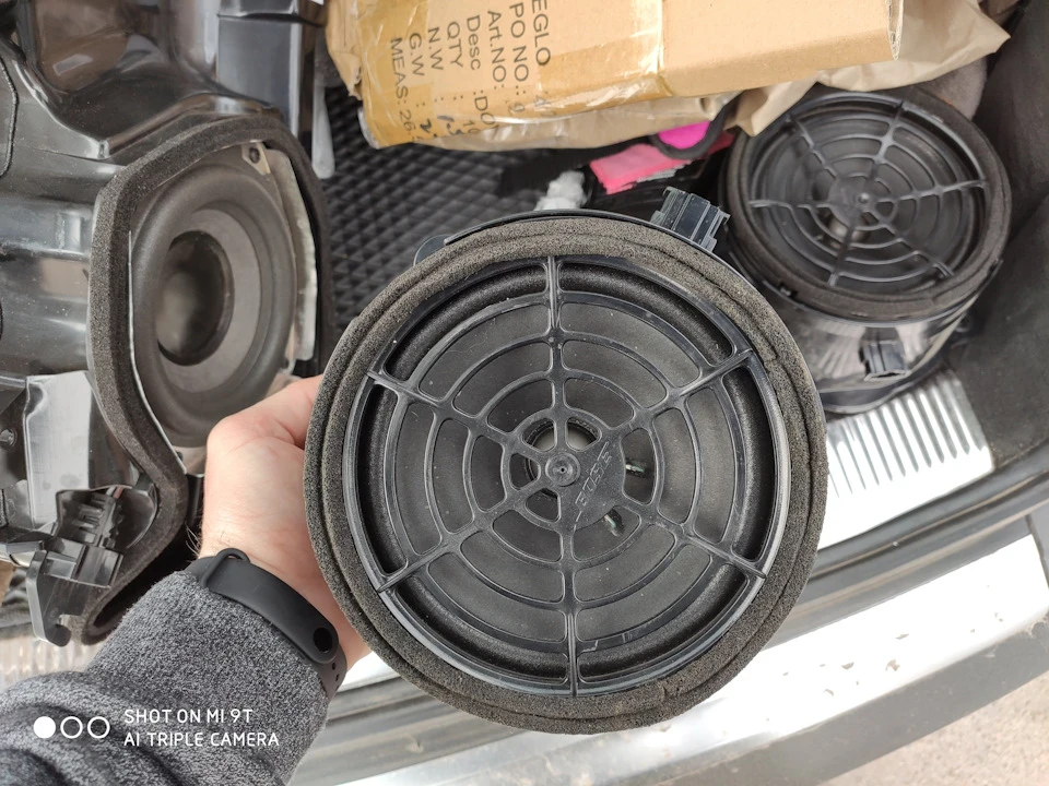 Встановлення динаміків Bose у Audi A6 C6 Allroad
