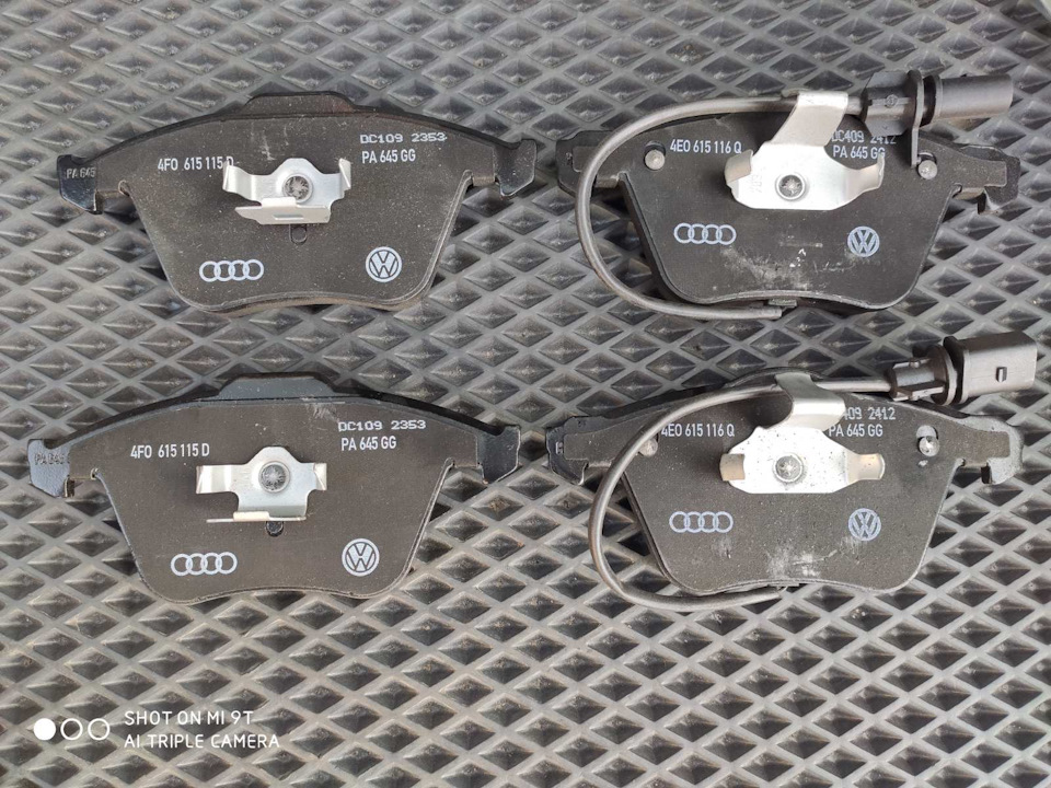 Заміна передніх колодок Audi A6 C6 Allroad 1