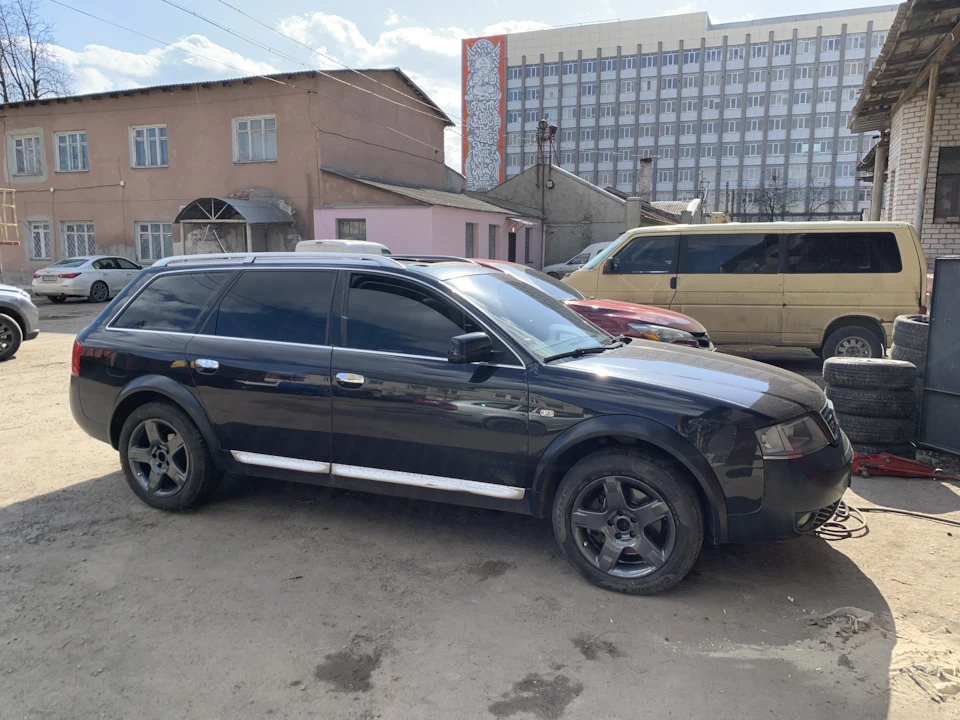 Заміна, фарбування дверей