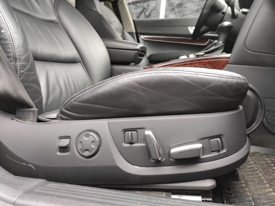 Сидіння від Audi A8 D3 в C6 кузов 2