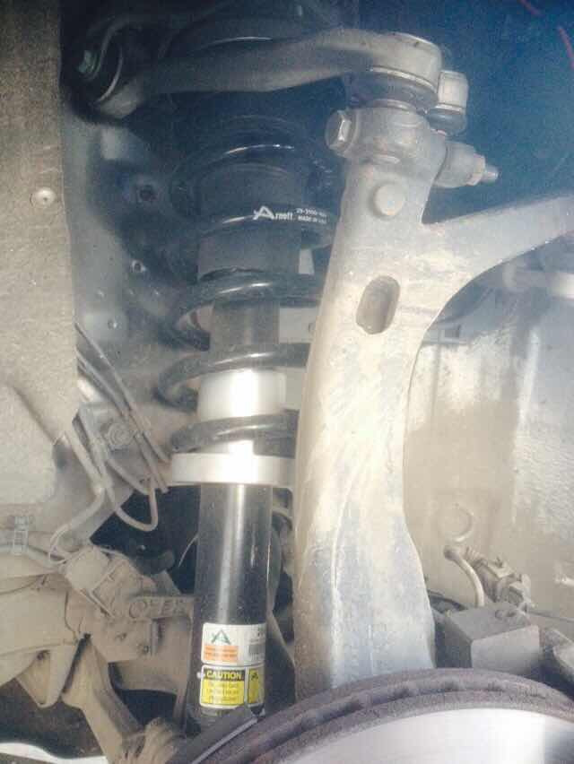 Установлен Arnott coil spring conversion kit C-2718 4