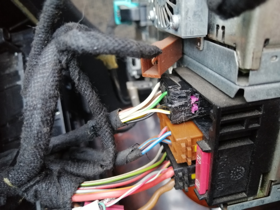 AUX і USB в магнітолу?.. 2
