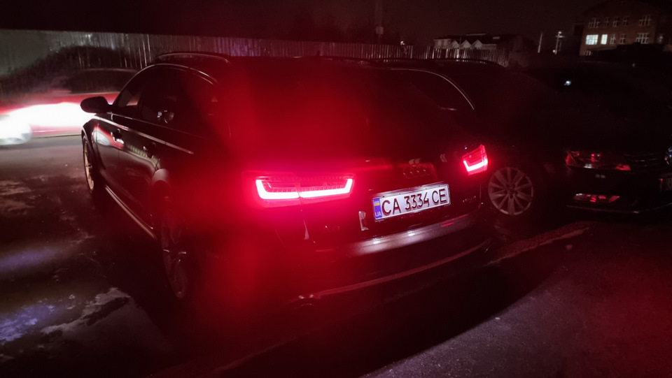 Номерні знаки з попередніх авто 1